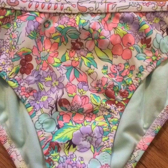 🌸VS Cheeky🌸 - Picture 4 of 6